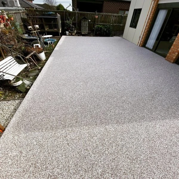Give your home a new look with our permeable stone carpet. Update the old concrete look to our exposed stone look